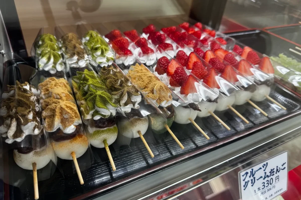 フルーツクリーム団子